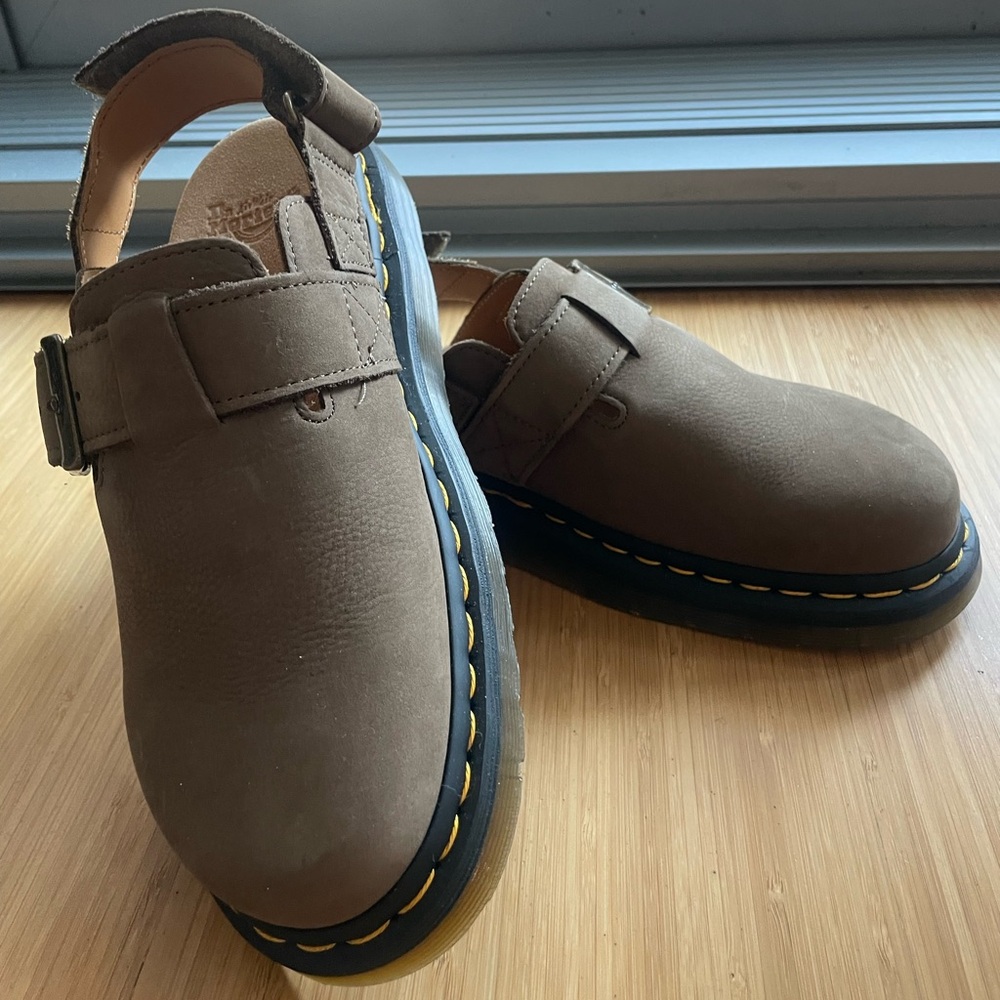 Dr. Martens Jorge II Water Resistant Slingback Clog NEVER WORN